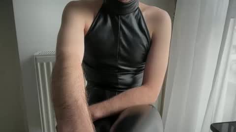 SofieXxxDoll online show from April 15, 2026, 10:00 am