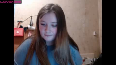 light_lunaa online show from December 22, 2024, 12:49 pm