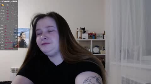 light_lunaa online show from February 9, 2025, 4:57 am