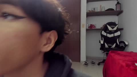 Snapshot of lightboy0 chatting on September 12, 2025, 2:39 pm lightboy0 online show from September 12, 2025, 2:39 pm