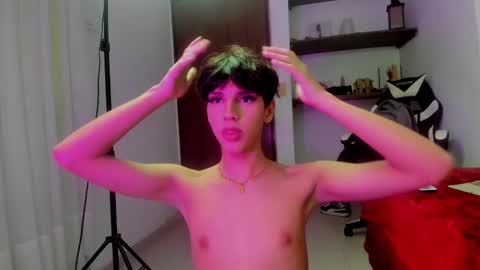 Snapshot of lightboy0 chatting on September 25, 2025, 4:54 pm lightboy0 online show from September 25, 2025, 4:54 pm