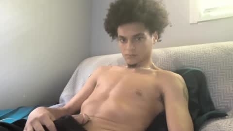 lightskinwithgirth online show from April 14, 2026, 5:19 pm
