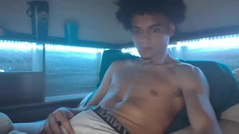 lightskinwithgirth online show from May 1, 2026, 5:01 am