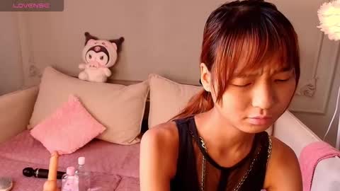 Lihn Pham online show from March 28, 2026, 4:45 am