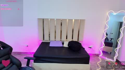 LIAH  online show from January 23, 2025, 6:45 pm