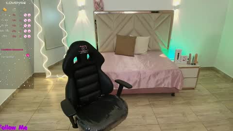 LIAH  online show from January 28, 2025, 3:14 pm