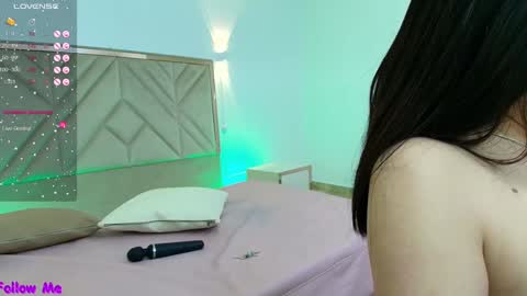 LIAH  online show from January 30, 2025, 2:58 pm