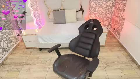 LIAH  online show from February 12, 2025, 2:32 pm