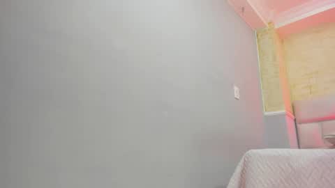 L I I A M online show from February 26, 2025, 5:42 am