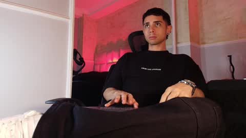 L I I A M online show from March 11, 2025, 1:56 pm