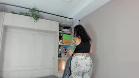         online show from April 13, 2026, 11:37 am