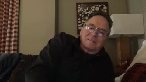 Snapshot of like2watchunow chatting on December 23, 2025, 4:32 am liketowatch online show from December 23, 2025, 4:32 am