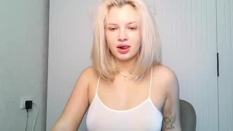 Snapshot of like_a_princess chatting on July 18, 2026, 7:34 am Anna and Bella online show from July 18, 2026, 7:34 am