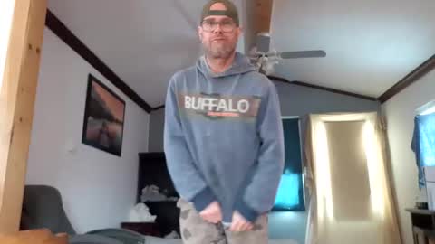 St pierre online show from April 7, 2026, 3:34 pm