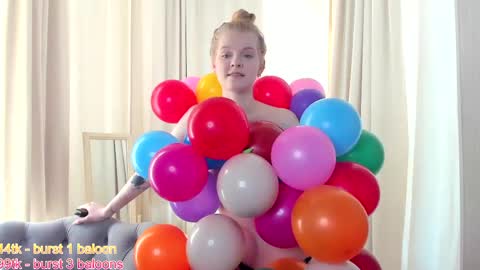 Erica online show from April 16, 2026, 11:33 am