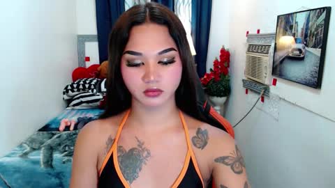 LILY online show from September 12, 2025, 12:44 am