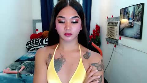 LILY online show from September 12, 2025, 5:35 pm