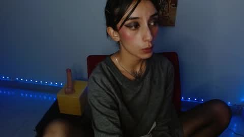 Snapshot of lil_lisaa chatting on December 12, 2024, 6:03 am Lisaa online show from December 12, 2024, 6:03 am