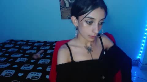 Snapshot of lil_lisaa chatting on February 20, 2025, 9:00 am Lisaa online show from February 20, 2025, 9:00 am