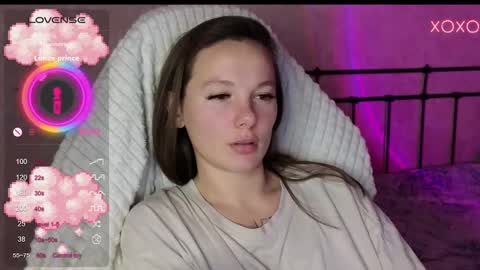 little moon online show from December 3, 2024, 6:28 pm