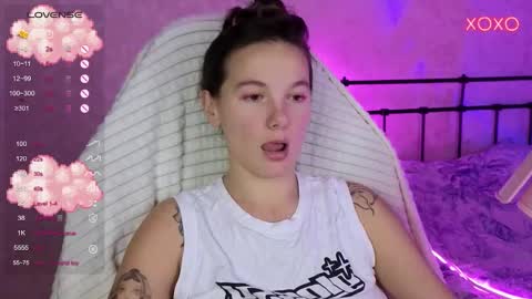 little moon online show from October 12, 2025, 7:57 pm