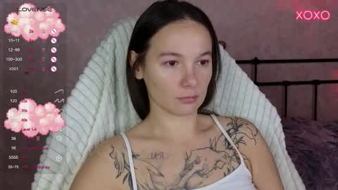 little moon online show from October 18, 2025, 7:36 pm