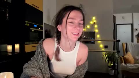 Snapshot of lil_uff chatting on February 8, 2026, 5:05 pm aka princessmaya online show from February 8, 2026, 5:05 pm