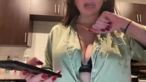 Snapshot of lila_davidson chatting on January 25, 2025, 2:15 am lila_davidson online show from January 25, 2025, 2:15 am