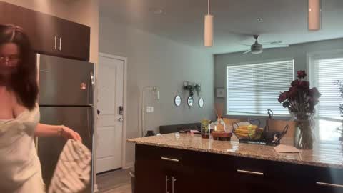 Snapshot of lila_davidson chatting on October 9, 2025, 5:22 pm lila_davidson online show from October 9, 2025, 5:22 pm