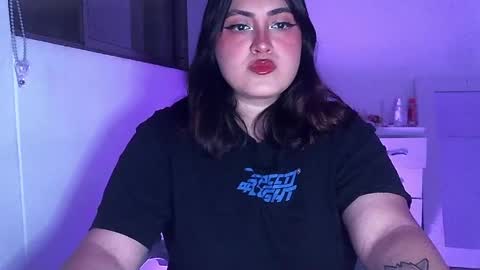 Snapshot of lila_sky_ chatting on June 9, 2026, 1:17 am Lila online show from June 9, 2026, 1:17 am