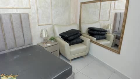 lila bailey  online show from October 15, 2025, 7:36 pm