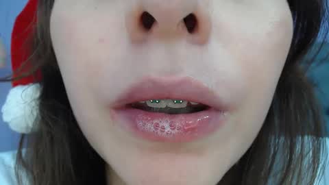 Snapshot of lilasuni chatting on December 4, 2024, 9:57 pm Lilasuni online show from December 4, 2024, 9:57 pm