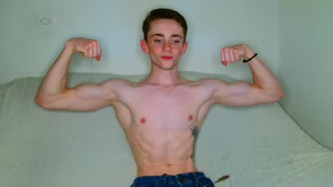 lilbearxxxx online show from June 14, 2026, 10:23 pm