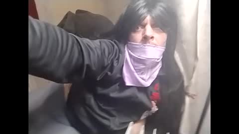 Snapshot of lilcockinhand chatting on December 10, 2024, 12:16 pm Lilcockinhand online show from December 10, 2024, 12:16 pm