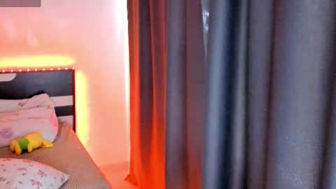 lilemma19 online show from July 19, 2026, 2:48 am