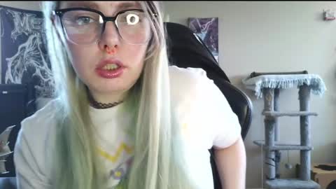 emily ryanson online show from April 20, 2026, 6:53 pm