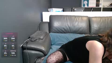 Lili Bertine online show from November 21, 2025, 5:00 pm