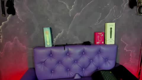 Snapshot of lili_milk20 chatting on October 24, 2025, 7:21 pm Lili online show from October 24, 2025, 7:21 pm