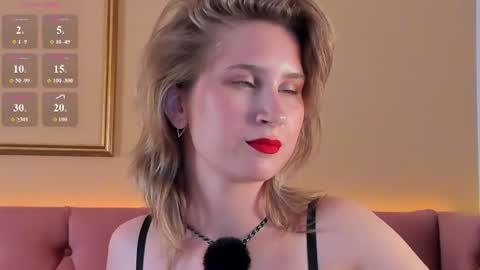 Snapshot of lilianadaniels chatting on July 8, 2026, 1:43 am Lilian online show from July 8, 2026, 1:43 am