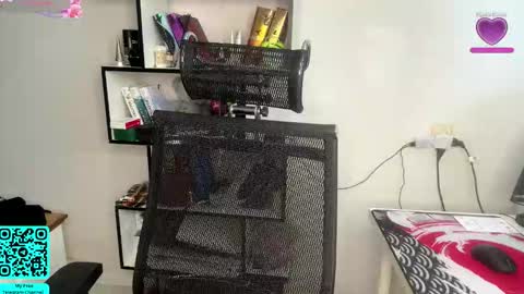 Snapshot of liliandaniels chatting on February 28, 2026, 7:09 am Lilian online show from February 28, 2026, 7:09 am