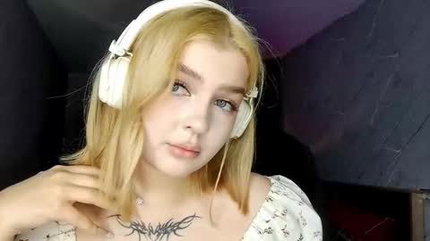 Nana online show from February 28, 2026, 3:46 pm