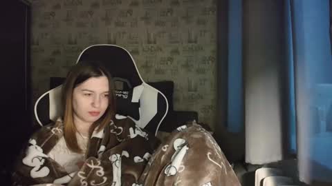 liliawoolf online show from May 13, 2026, 3:48 am