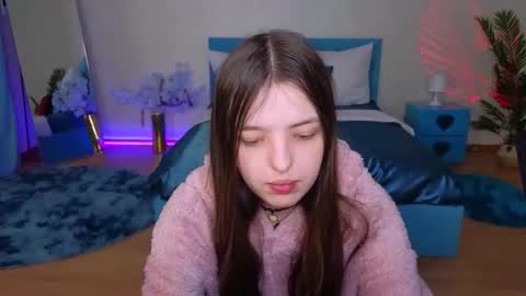 Lili Bakery online show from March 16, 2026, 5:44 am