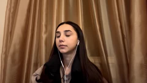 Snapshot of lilihalvorsen chatting on September 30, 2025, 10:26 pm Lina online show from September 30, 2025, 10:26 pm