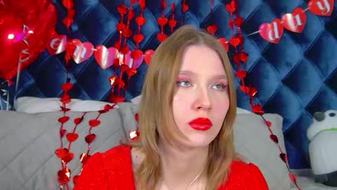 LiliLinn online show from February 14, 2026, 5:15 am