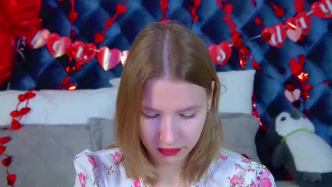 LiliLinn online show from February 17, 2026, 4:31 am