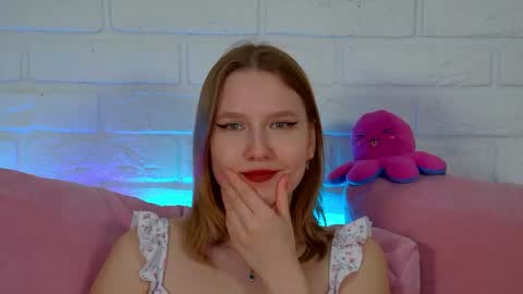 Snapshot of lililinn chatting on April 25, 2026, 1:41 pm LiliLinn online show from April 25, 2026, 1:41 pm