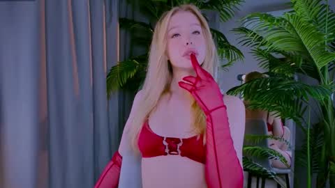 lililok101 online show from March 23, 2026, 3:21 am