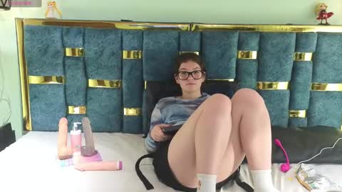 Snapshot of lilimini032 chatting on February 24, 2025, 10:25 pm lilimini online show from February 24, 2025, 10:25 pm