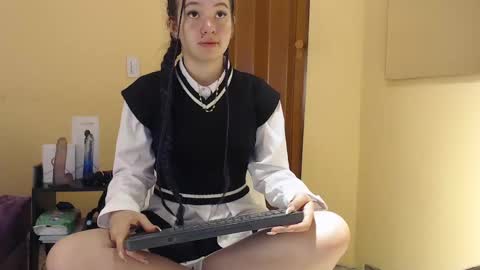 Snapshot of lilimini032 chatting on October 14, 2025, 7:58 pm lilimini online show from October 14, 2025, 7:58 pm